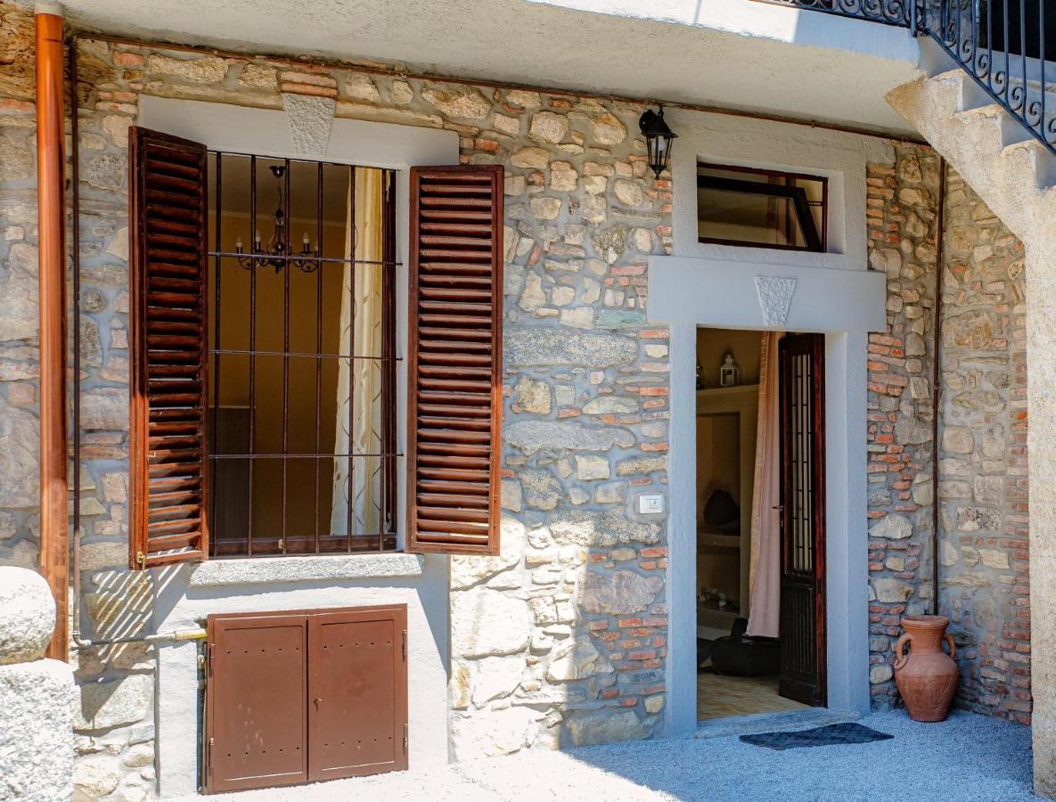 B&B La Corte And Home Restaurant - Free Parking - 10 Minutes To The Lake And Centre Como Exteriör bild