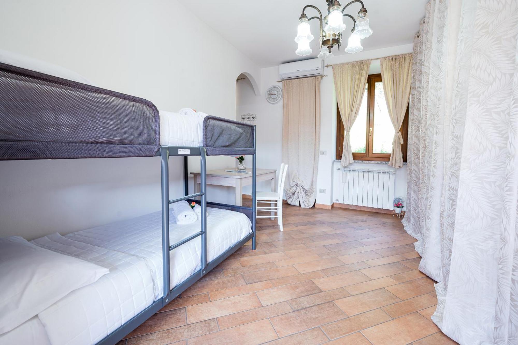 B&B La Corte And Home Restaurant - Free Parking - 10 Minutes To The Lake And Centre Como Exteriör bild