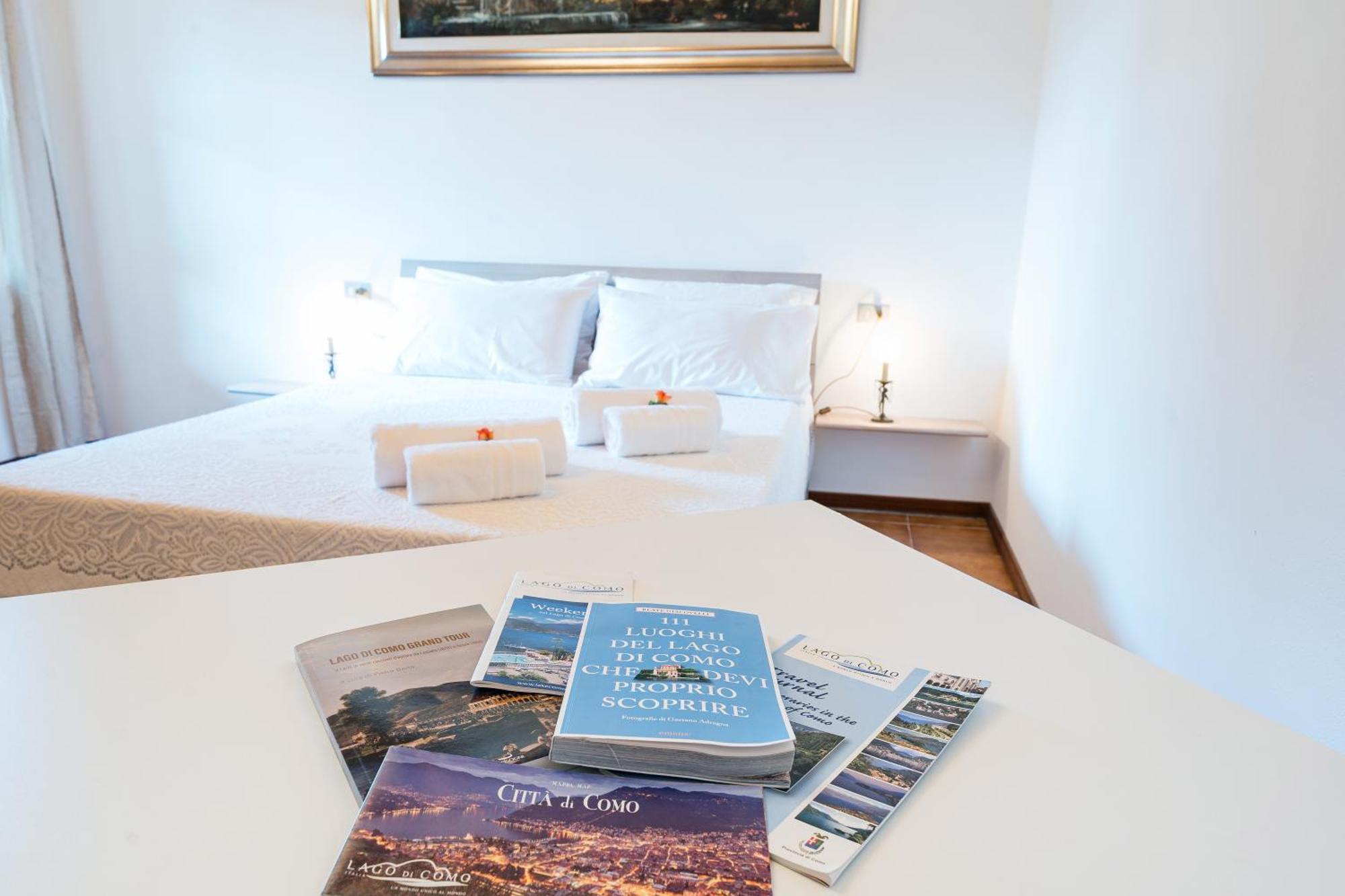 B&B La Corte And Home Restaurant - Free Parking - 10 Minutes To The Lake And Centre Como Exteriör bild