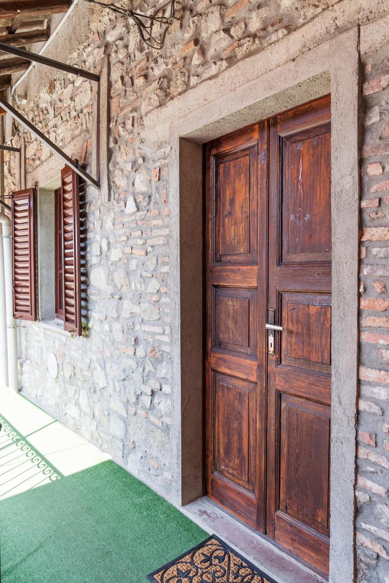 B&B La Corte And Home Restaurant - Free Parking - 10 Minutes To The Lake And Centre Como Exteriör bild