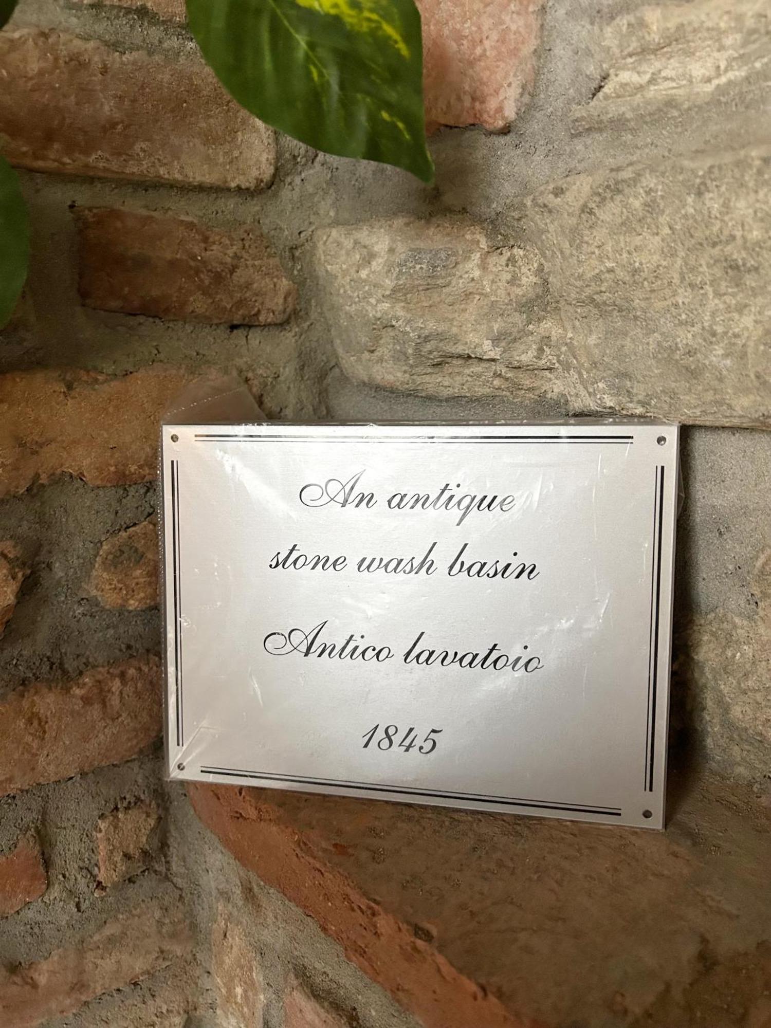 B&B La Corte And Home Restaurant - Free Parking - 10 Minutes To The Lake And Centre Como Exteriör bild